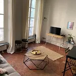 Charmant F3 Au Coeur De Paris